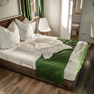 https://zollhaus-erlebnispark-restaurant-und-biergarten.com-bavaria.com