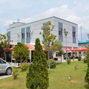 hotel-alpet.albaniahotels.org/