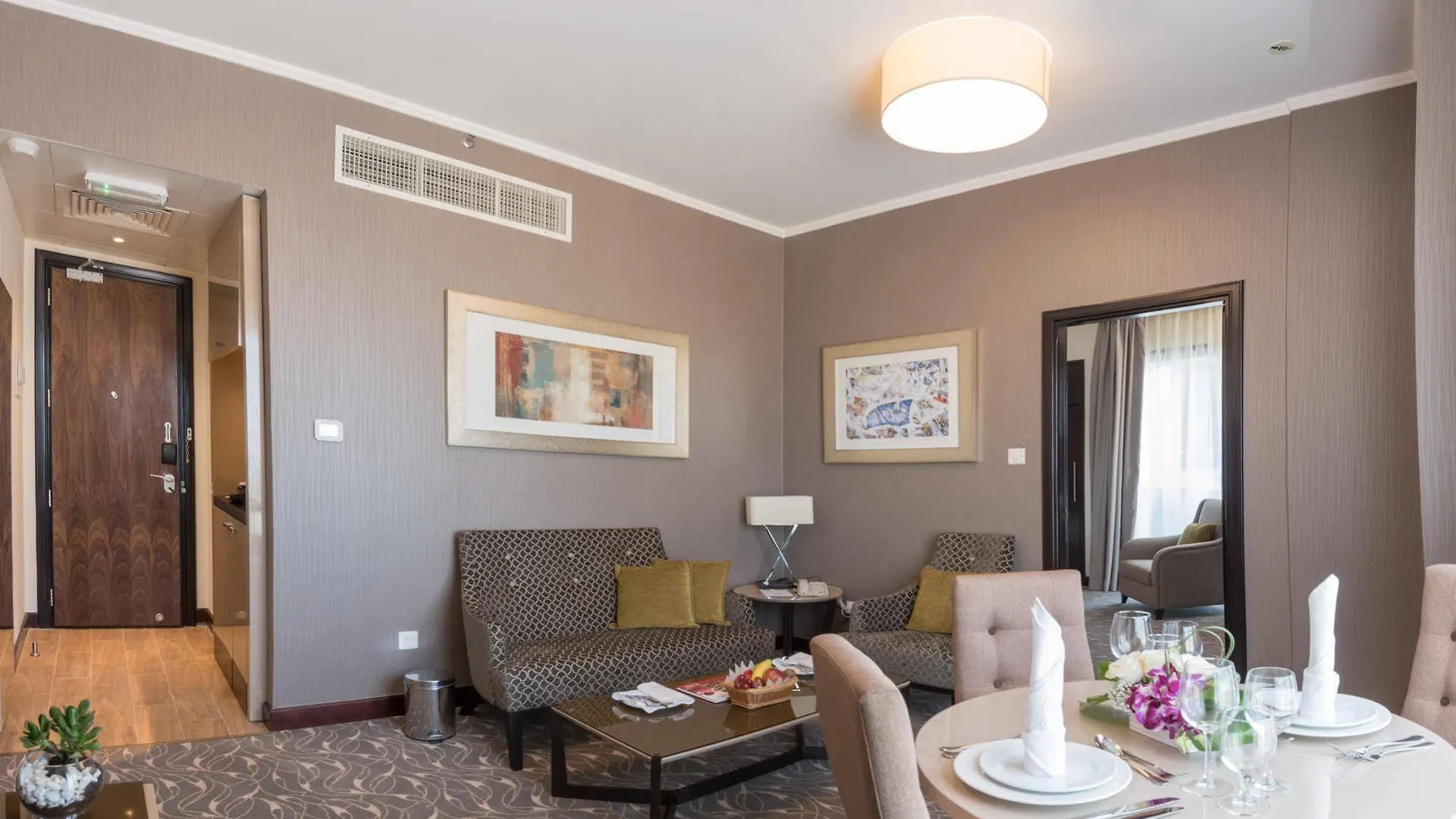 Hawthorn Extended Stay By Wyndham Abu Dhabi City Center Hotel