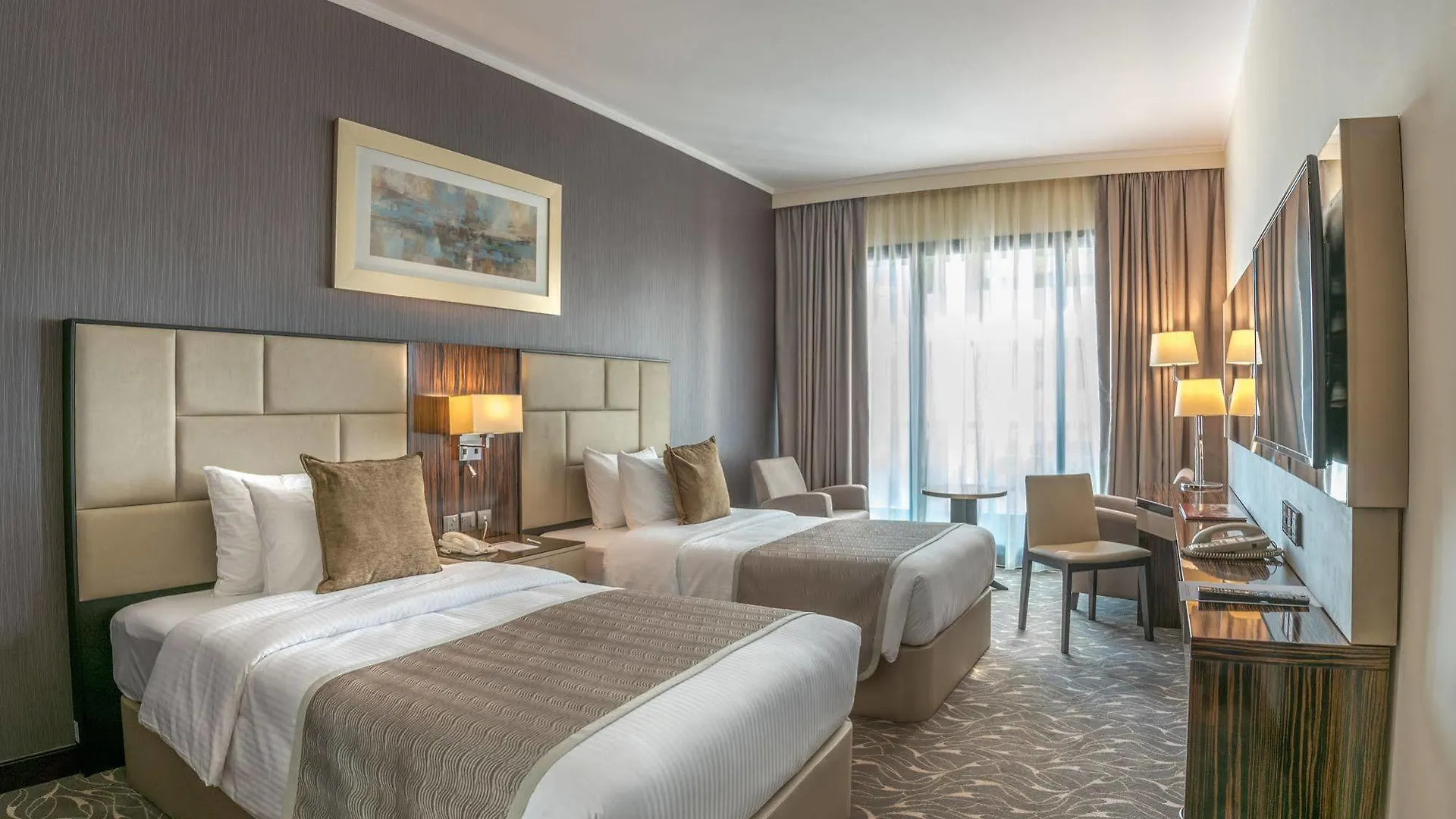 Hawthorn Extended Stay By Wyndham Abu Dhabi City Center 4*,